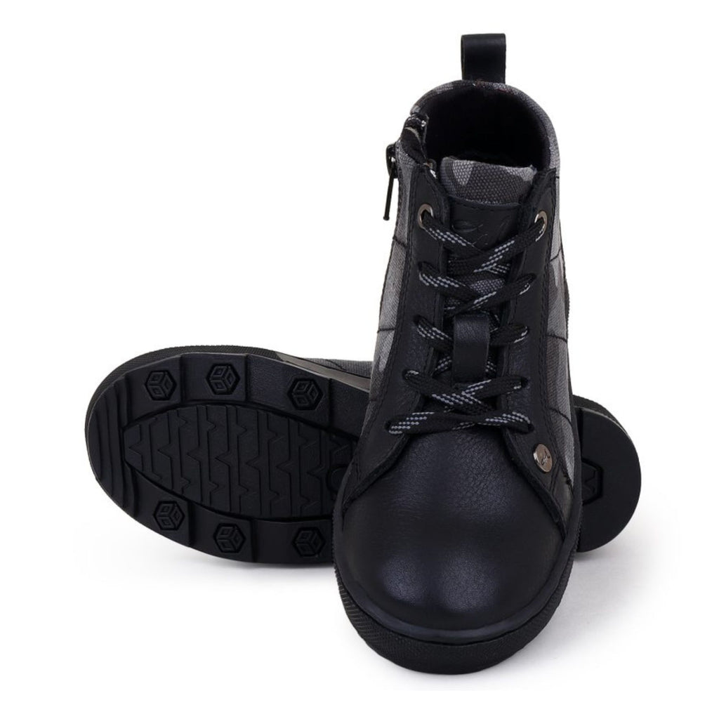 Shadow Trek High Top (Youth)