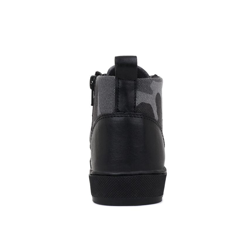 Shadow Trek High Top (Youth)